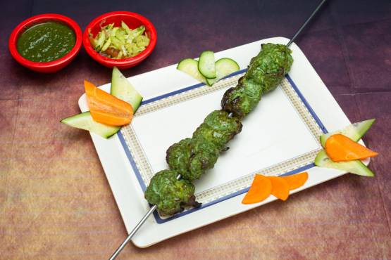 412 Hariyali Chicken Kabab